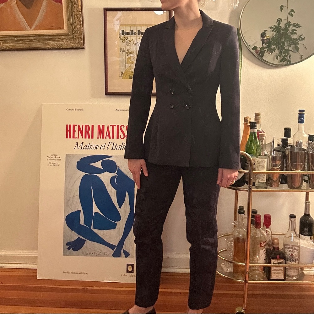 Chic Dark Navy/Black Double-Breasted Blazer